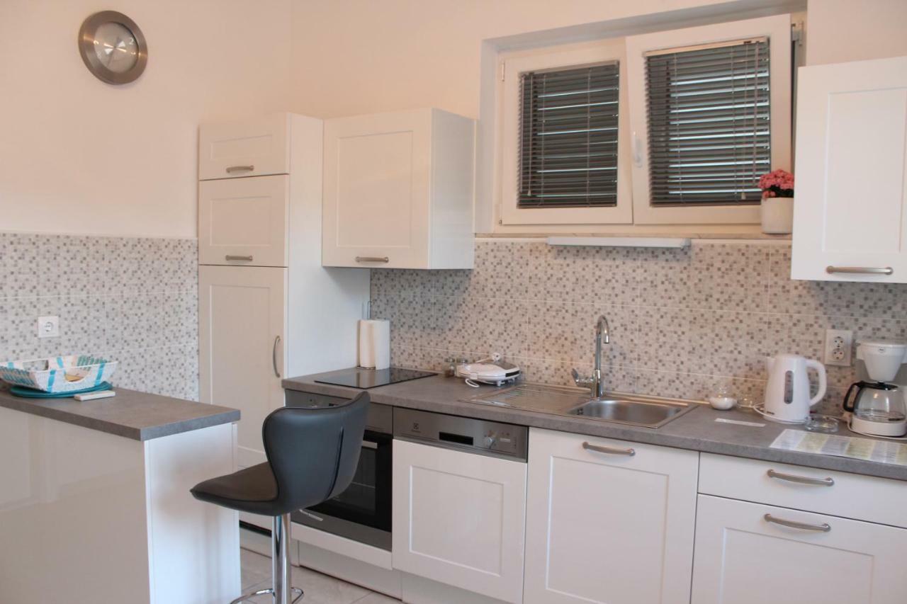Apartment Emma Kaštela Esterno foto
